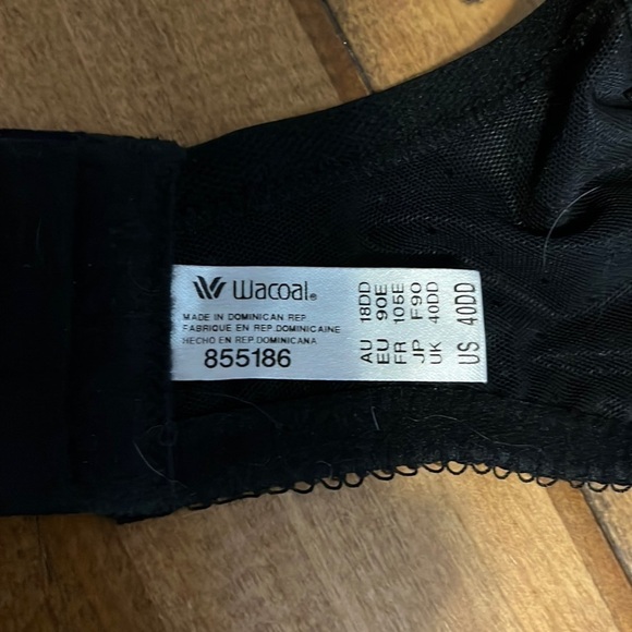 WACOAL Bra - Picture 4 of 7